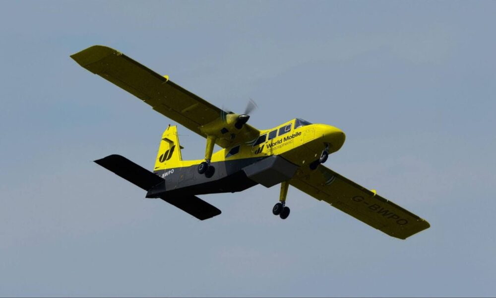 world-mobile-stratospheric-and-britten-norman-take-off-with-airborne-5g-data-pilot